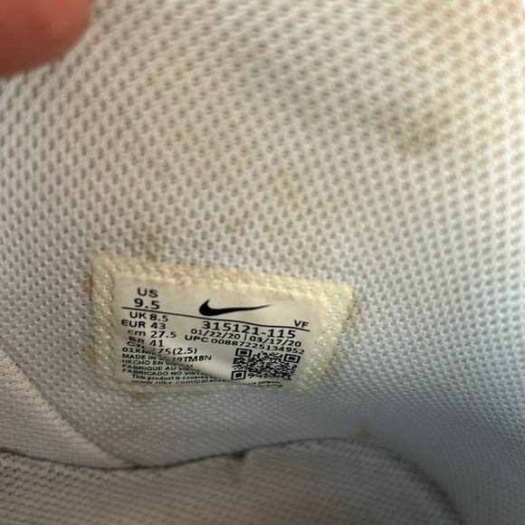 Men’s Nike airs AF1 - Picture 4 of 9